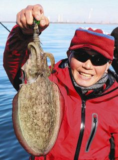 伝統のテンヤスミイカ釣りを紹介　金沢八景「一之瀬丸」から出船