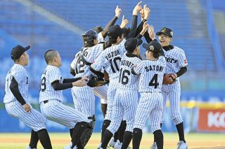 阪神】野村克也さん追悼特別ユニホームをチャリティーオークションに