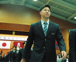 オリックス・ドラ1横山選手の活躍を追い続けた　上田西高新聞委員会