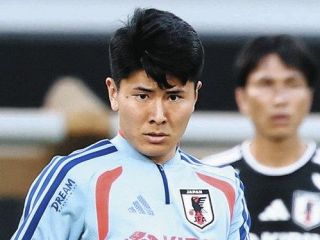 前橋育英は神戸弘陵の強力攻撃陣の前に屈する、6大会ぶりの全国制覇の