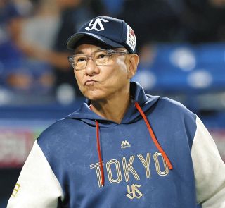 ユニホームを忘れた…!? オリックス3番手・山岡泰輔、背番号「112」の