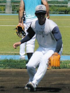 ヤクルト】育成の岩田幸宏外野手を支配下登録 背番号「64」左打ち