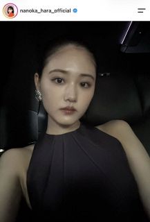 【実際の投稿】「一気にオトナ」原菜乃華、イメージ激変“デコ出し”×大胆黒ドレス撮