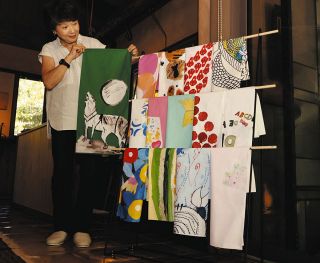 個性が光る風呂敷アート　障害者通う各務原の美術教室が関や岐阜で展示販売