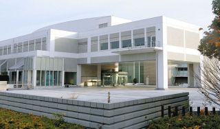 臨場感ある山々の稜線 名古屋で日本画・浅野忠さん個展：中日新聞Web