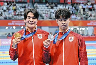 競泳男子200メートル個人メドレーで松下知之と高校3年生の小島夢貴がワンツーフィニッシュ　22日400メートルでも激突【アジア大会】