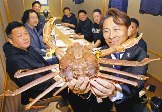 桃山窯 45年の集大成 京都出身陶芸家 木村好博さん ：日刊県民福井Web