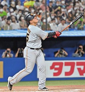 【巨人】岡本和、7回1死満塁であっさり二飛…12試合本塁打なしの不振　追い上げ届かず再び5位転落