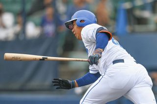 鵜飼航丞 プロ初ホームラン記念 中日ドラゴンズ オフィシャルウェブサイト - ドラゴンズニュース