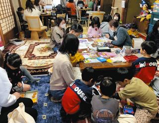 ＜ささえるつながる＞居場所＆こども食堂かぁさ（神戸町）　運営側も得意生かす