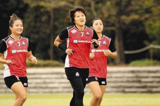 【ラグビー】東京五輪代表落選の中村知春がコーチ兼任で復帰 女子セブンズ日本代表14人を発表
