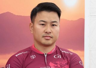【弥彦競輪・G1】昨年準優勝の松本貴治が石原颯を目標に二予クリア　逃げた石原を巧みに残してワンツー決める