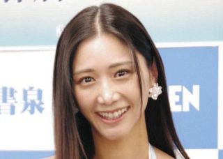 池田エライザ、「大好き」なデニムのセットアップに「非常にシンプル