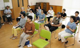 合唱でつながる地域の絆　老人会「松伯会」　月1で歌声会　音楽って本当にいいもんです