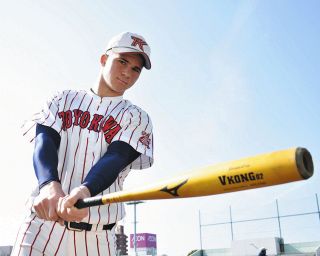 憧れ柳田悠岐のように夢舞台でもフルスイング！豊川・モイセエフ「やってやろう」【センバツ特集①】