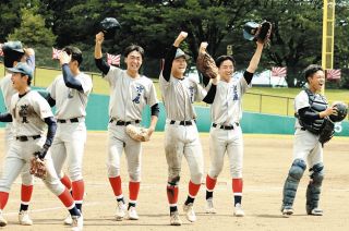 センバツ】明豊ライト山本の背番号が試合中に9から3に変更 ダイビング