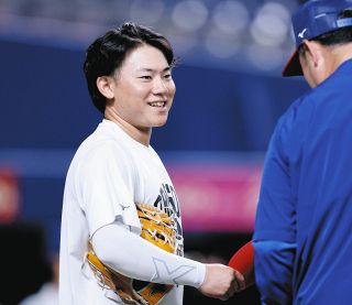 中日・上林誠知、2安打「いい形で投手との間合い」 リストバンドの