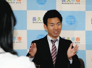 目標は「アジア王者」、アジアパラ大会出場の石田駆選手　長久手市役所で意気込み