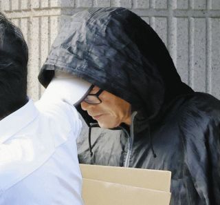 多彩な表情のガラス工芸 浅井さん、古巣の長浜「黒壁」で個展 ：中日