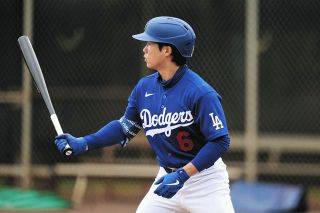 ドジャース夫人会、ボブルヘッド・デー欠場のウィル・スミス一家の家族