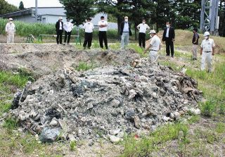 【富山】氷見市建築現場に大量不法投棄ごみ　試掘で発見、工事中断