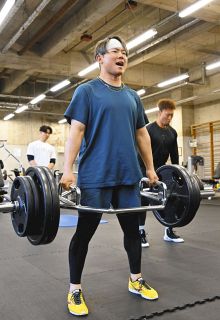 【新品未使用】中日ドラゴンズ 大島洋平 ジャンパー 黒 ブラック 中日・大島洋平、2回の4連打の口火切る内野安打 今季初の『1番