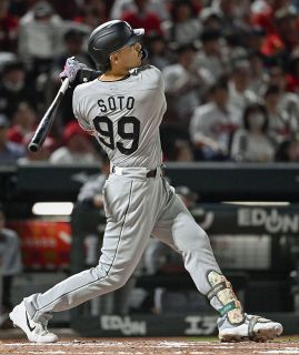 広１―３ロ（２６日）　ロッテが逆転勝ち