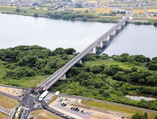 「新濃尾大橋」が開通　愛知県一宮市と岐阜県羽島市結ぶ、渋滞緩和や緊急輸送路として期待