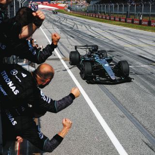 レッドブルといえば沙羅ちゃん」 高梨沙羅、F1日本GP動画に驚きの声