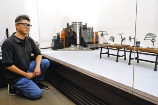 溶接技術生きるメタルアート　岐阜・神戸の傍島さん初個展