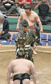 白鵬翔さん、大相撲の五輪種目採用「8年後に入れば」「地球の裏側でも
