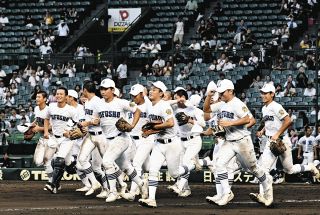星翔高校野球部ジャケット 甲子園】16強逃すも…東海大熊本星翔・野仲監督「背中押された