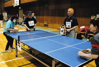 老いも若きも、障害あってもなくても　津で「SSピンポン」に親しむ催し