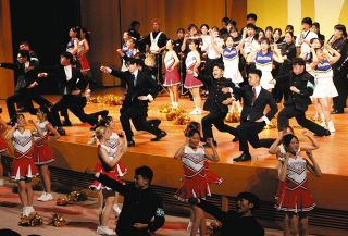 三重大応援団が津で40周年記念ステージ　歩み振り返りさらなる飛躍誓う