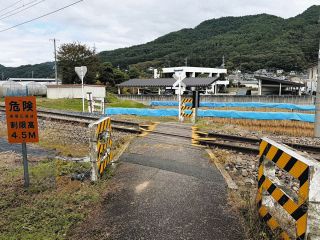 警報器・遮断器ない「第４種踏切」は原則廃止か置き換えへ　長野県知事が方針