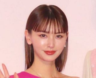 鈴木えみ、一般男性との離婚報告にファン驚き「ラブラブだったからびっくり」「素敵に見えても色々あるんだよな」「仲がいいと思ってた」