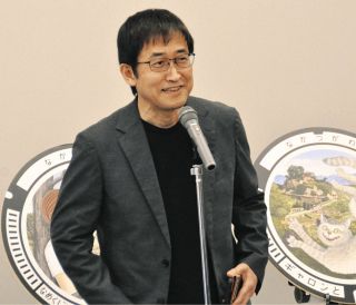 デザインに込めた思いを語る伊藤さん