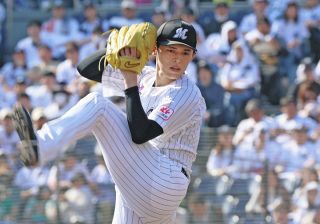 ロッテ、守備の乱れから逆転負け　佐々木朗希はMLB8球団スカウトの前で5イニング1失点も今季初勝利ならず