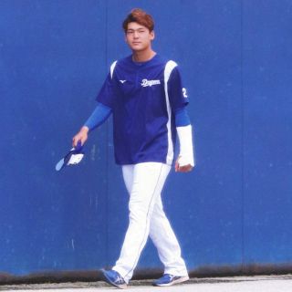 【中日】左腕骨折の石川昂、「1日でも早く治します」と前向き ナゴヤ球場で別メニュー調整