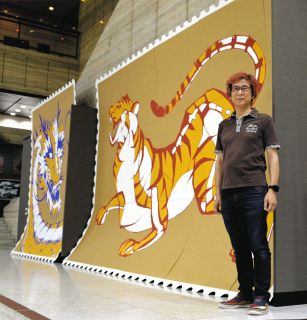 大きなトラ、竜、猫など自信作15点　各務原の洋画家・戸部さんが作品展
