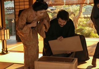【ＮＨＫ朝ドラ『ばけばけ』６日は】ヘブン宛の大きな荷物が届く