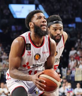 第３Ｑ、アーロン・ヘンリー（４１－３８Ｄ）
