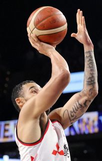 第４Ｑ、アイザイア・マーフィー（７６－５８Ｄ）