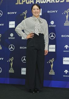 ◇武田真治、山ピーみたいな？！『彫刻』上半身ショット【写真】：中日