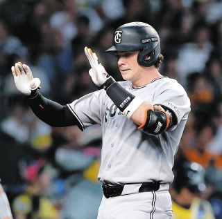 プロってすごい」元中日・加藤翔平さん、現役時代と変わらぬ美技で