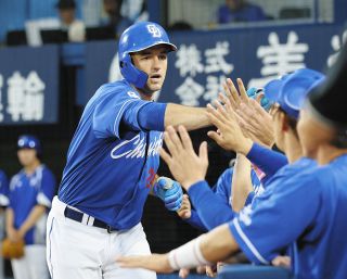 在庫ゼロ“替えが利かない”バットで平田が2カ月ぶりマルチ安打