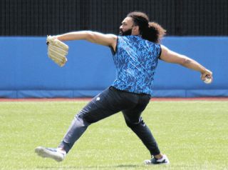 DeNA・ジャクソン、家族との花見でリフレッシュ　8日先発の巨人戦へ意欲「状態はとてもいい」