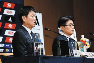 早い者勝ちJFAProライセンス 支給品 非売品ダウンコート 内田篤人着用モデル JFAユニクロサッカーキッズに行ってきました。 茨城県民10年目