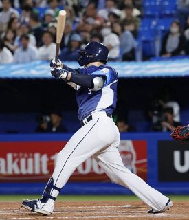 ヤ１―２西（２６日）　渡部、勝ち越し二塁打