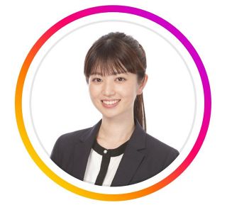 藤原紀香、黒のミニドレスで美脚を輝かせてランウエーに登場 「JJ